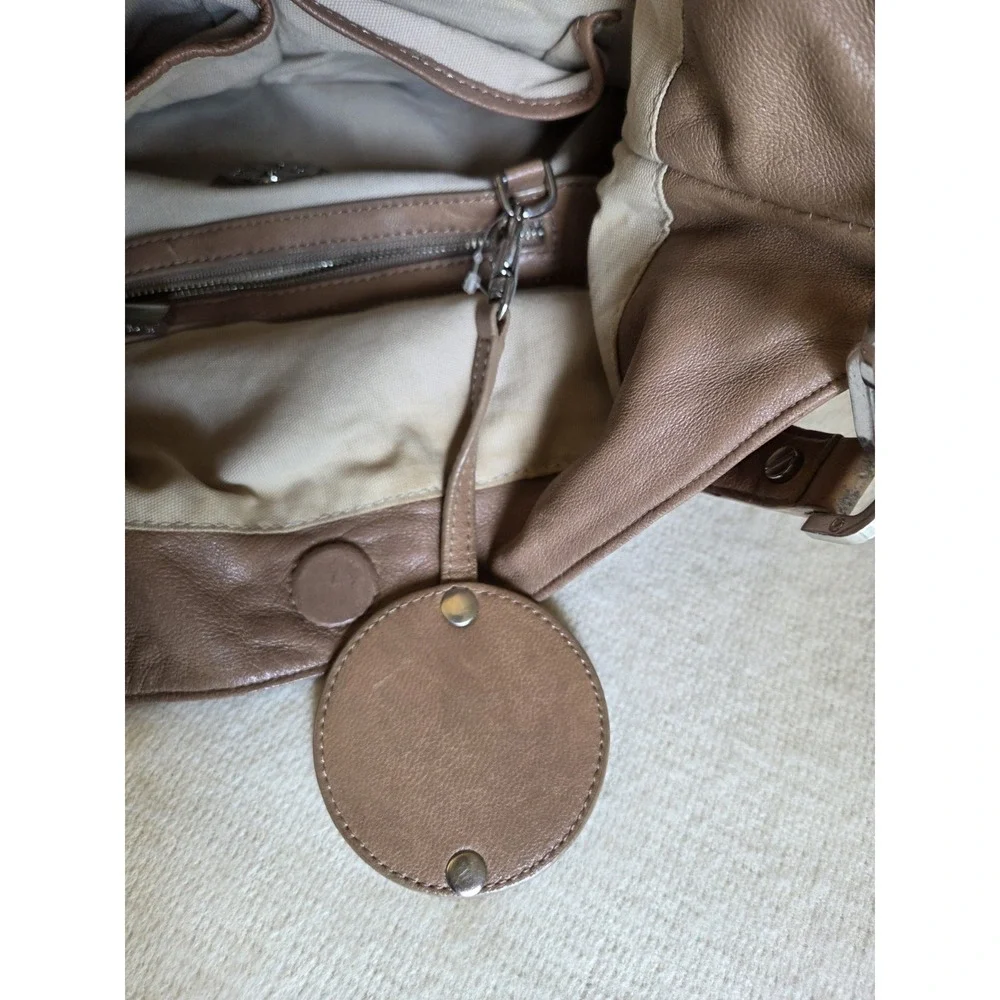 TORY BURCH Tan Beige Soft Leather Slouch Hobo Handbag Logo Metal Accents